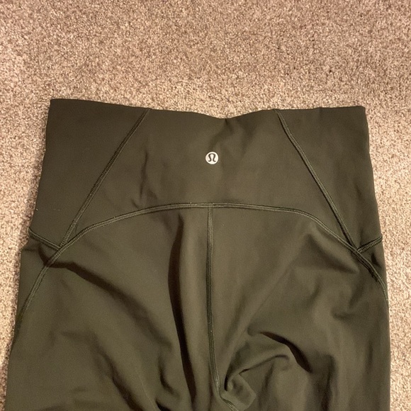 Train Times 3/4 Leggings - Picture 4 of 5